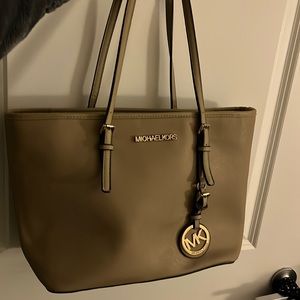 Michael Kors tan purse